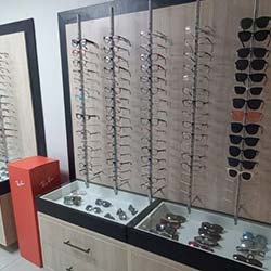 Verskeidenheid brille en sonbrille